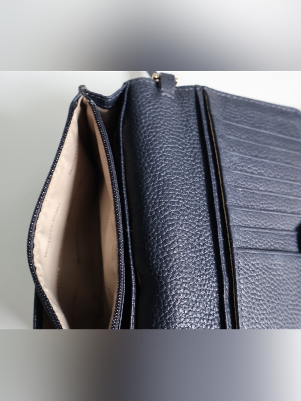 Michael Kors Mott Navy Leather Phone Carrying Crossbody Bag and Wallet - Picture 6 of 7